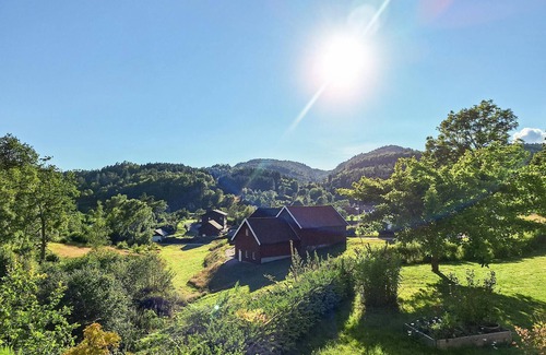 Mandal House | Beautiful home in Holum with WiFi