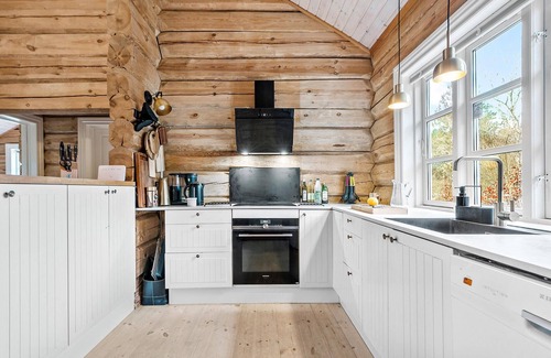 Kulhuse House | Beautiful home in Jægerspris with WiFi