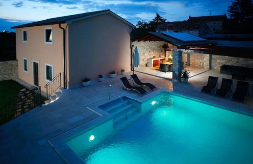 Burici House | Beautiful home in Kanfanar with sauna