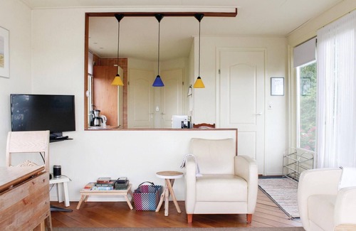 Lauwerzijl House | Beautiful home in Lauwerzijl with WiFi