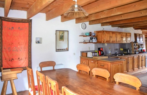 Loisia House | Beautiful home in Loisia with WiFi
