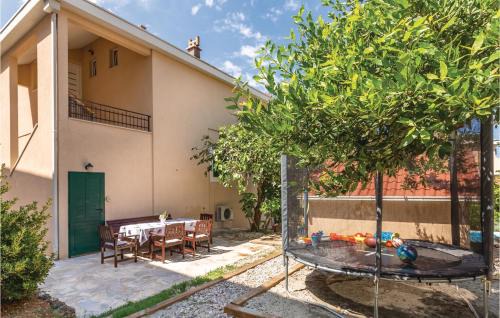 Bidol House | Beautiful Home In Makarska With Wifi