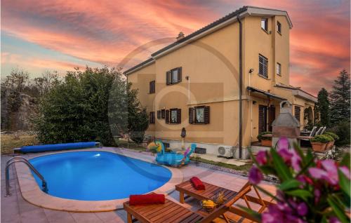 Bezjaki House | Beautiful Home In Marinici With Wifi