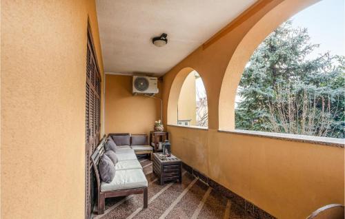 Bezjaki House | Beautiful Home In Marinici With Wifi