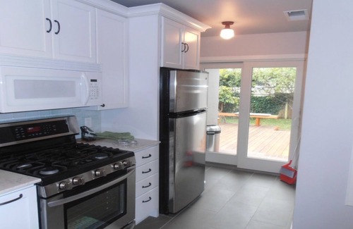 Monterey House | Beautiful Home In Old Town - Special Long Term Rates