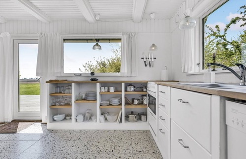 Langeland Municipality House | Beautiful home in Rudkøbing with WiFi