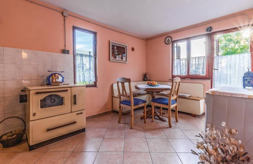 Liznjan House | Beautiful home in Sisan with WiFi