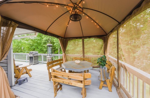Ansted House | Beautiful home in the gorge