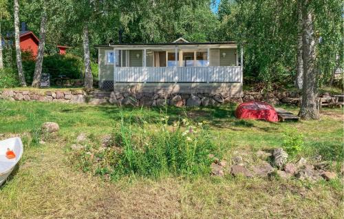 Tranas House | Beautiful Home In Tranås With Lake View