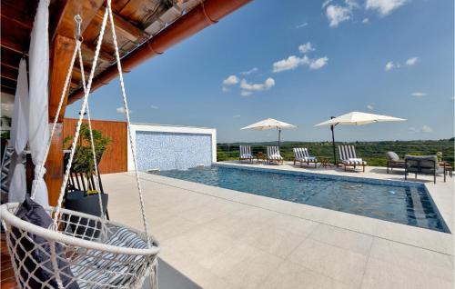 Jalzabet House | Beautiful Home In Vrtlinovec With Sauna