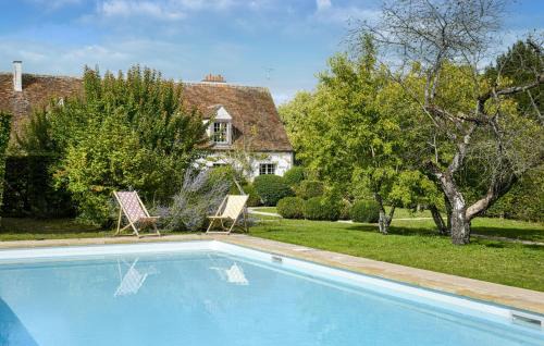 Yevre-la-Ville House | Beautiful Home In Yèvre-La-Ville