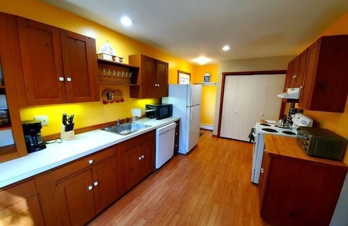 Warren House | Beautiful home located in the Mad River Valley