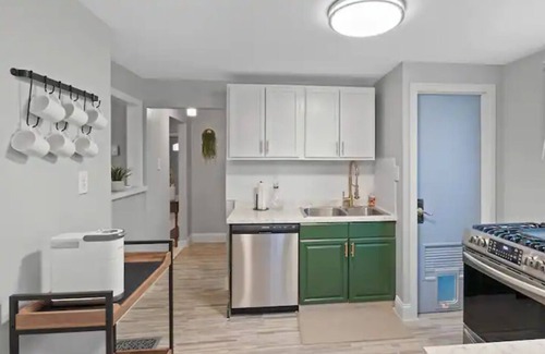 Westside House | Beautiful home near downtown and Syracuse Uni