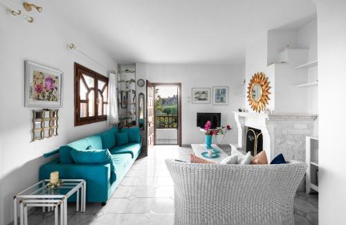 Mola Kalyva Apartment | Beautiful House