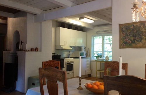 Vretstorp House | BEAUTIFUL HOUSE, PURE NATURE, MEADOWS, LAKES, FOREST + CULTURE - CLOSE TO TOWN.