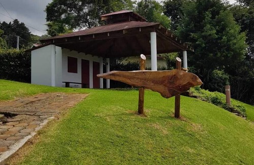 Birri House | Beautiful house with an outstanding view of the city on a tranquil location.