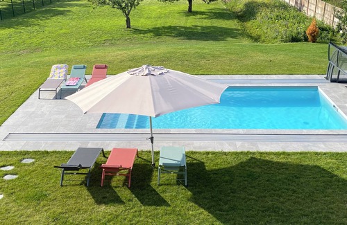 Cuchery House | Beautiful house with pool, ideal for groups