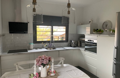 Arges House | Beautiful house with swimming pool close to Puy du Fou and Toledo