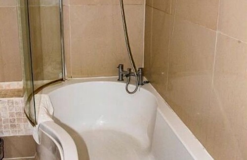 Papworth Everard House | Beautiful I Way Inn hotel