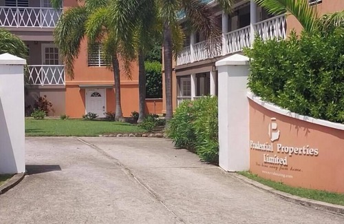 Camps Apartment | Beautiful island getaway, close proximity to popular beaches and historic site B