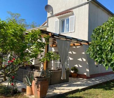 Ugljan Apartment | Beautiful island house Ugljan