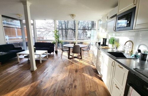 Vasteras House | Beautiful lakefront house