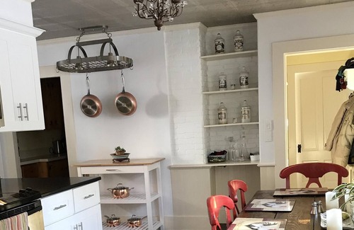 Greenfield Apartment | Beautiful Large Ground Floor/ Garden Updated 3 bed/1.5 baths 8 min to Schools