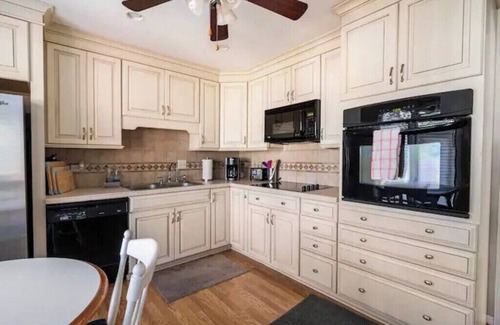 Charlotte House | Beautiful large home close to everything