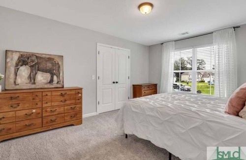 Eden House | Beautiful Luxury Home with a Country Twist/Spacious home with Half an acre!
