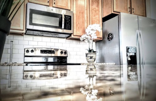North Salt Lake House | Beautiful, modern spacious 4 bedroom duplex close to the airport and ski resorts