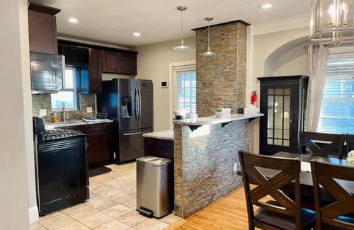Old Brooklyn House | Beautiful Modern Home in CLE