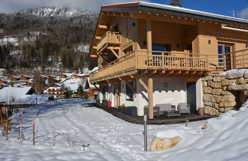 Verchaix Apartment | Beautiful new, cozy apartment near Morillon, Samoëns