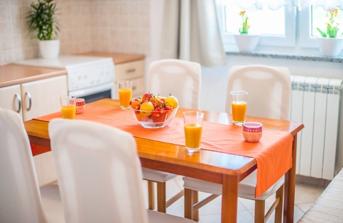 Vrvari Apartment | Beautiful one bedroom apartment in Porec