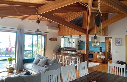 Orford House | Beautiful Orford with Maria Island Views.nPet Friendly and Loads of Space