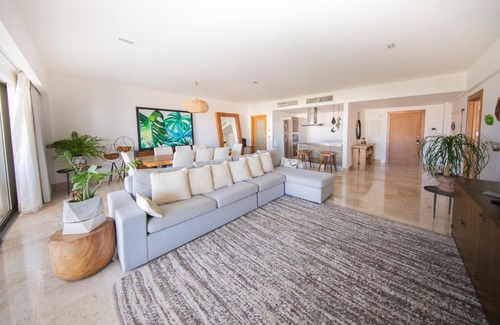 Playa Mujeres Apartment | Beautiful penthouse by the beach