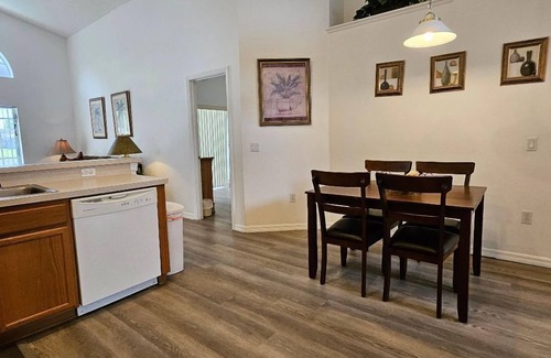 Eagle Pointe South House | Beautiful Pet Friendly Home with Lake View, 4613