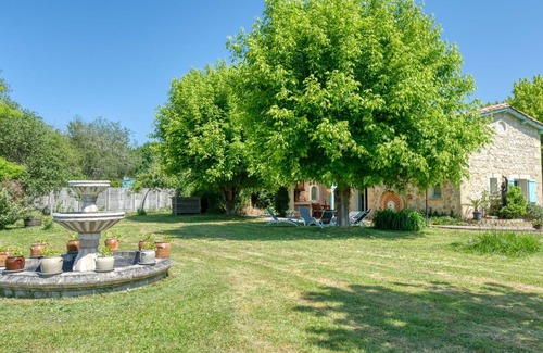 Gaillan-en-Medoc House | Beautiful private villa for 6 people with WIFI, TV, terrace, pets allowed and parking