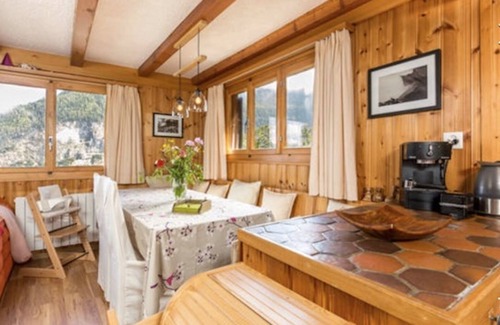 Salvan Ski Chalet | Beautiful private chalet in Valais in a ski resort