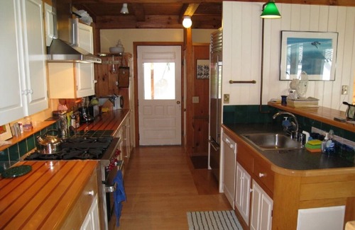 Kennebunkport House | Beautiful Private Home, Close to Beaches, Pet Friendly.