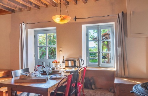 Chiddes House | Beautiful private villa for 4 guests with WIFI, TV, terrace, pets allowed and parking