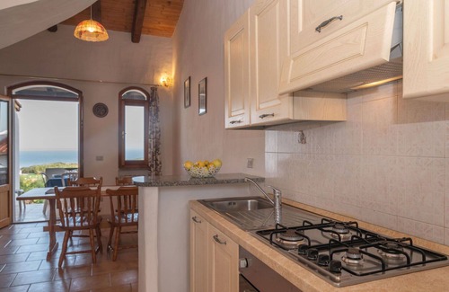 La Ciaccia House | Beautiful private villa for 8 guests with A/C, WIFI, TV, terrace, pets allowed and parking
