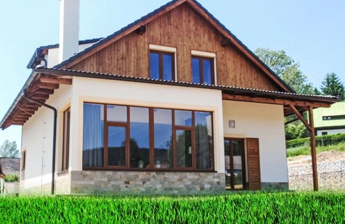 Lipno nad Vltavou House | Beautiful private villa for 8 people with WIFI, TV, terrace, pets allowed and parking