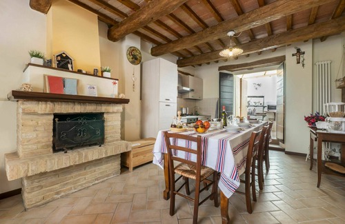 Casinina House | Beautiful private villa with private pool, WIFI, hot tub, TV, pets allowed, panoramic view, parking
