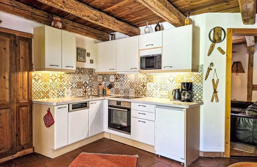 Prutz House | Beautiful private villa for 7 people with WIFI, TV, terrace, pets allowed and parking