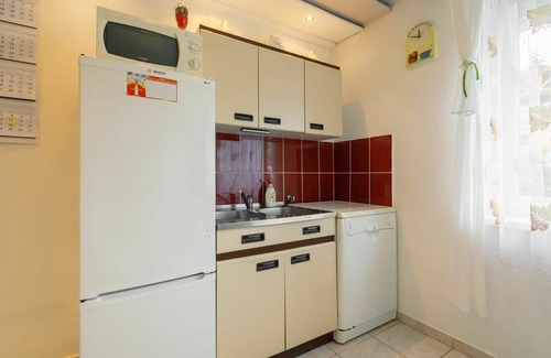 Fonyodliget House | Beautiful private villa for 4 people with WIFI, A/C, TV, terrace and parking