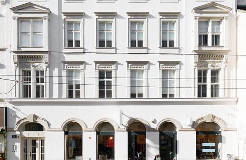 Neubau Apartment | beautiful, quiet, architect-designed apartment near the center