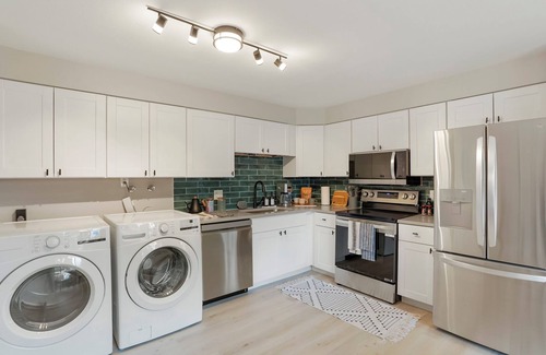 Arvada House | Beautiful Quite Furnished Home in Arvada - 10473
