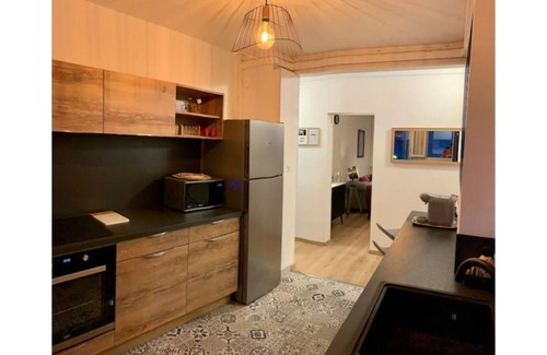 Limoges Apartment | Beautiful renovated apartment in town center