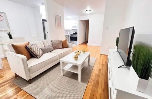 Baychester Apartment | Beautiful renovated apartment