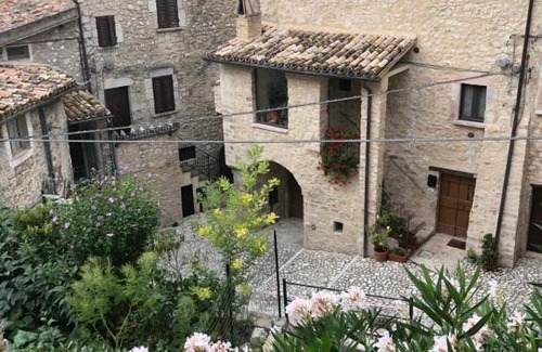 Vallo di Nera Apartment | Beautiful residence, sleeps 6, a free breakfast